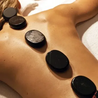 Blog Piedras calientes 3 - Primer gran centro de terapias alternativas y Medicina Holística en Barcelona. Atendemos directamente a pacientes y ofrecemos cursos de Medicina Integrativa. Visite nuestro Centro/Escuela o llame al 934 635 572 para mas información.