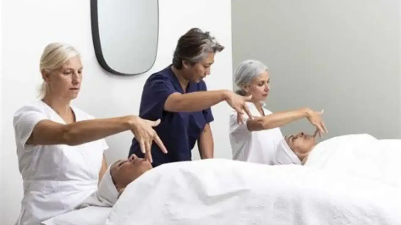 Formacion Kobido - Primer gran centro de terapias alternativas y Medicina Holística en Barcelona. Atendemos directamente a pacientes y ofrecemos cursos de Medicina Integrativa. Visite nuestro Centro/Escuela o llame al 934 635 572 para mas información.